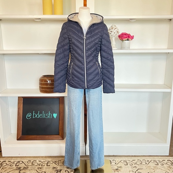 Quilted Puffer Jacket - Picture 4 of 6